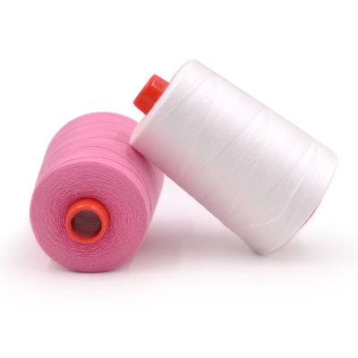 شينو 40 2 آلة خياطة صناعية خيط بوليستر Tkt 120 مخروط 5000 ياردات 40s/2 20/2 Wholesale Hilo De Coser Polies