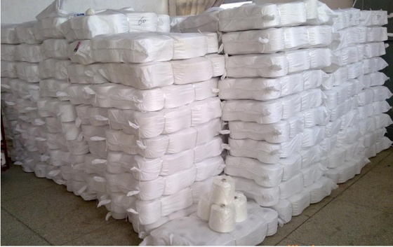 60/3 خام أبيض 100 ٪ بوليستر الخيوط ، خيط الخياطة بوليستر