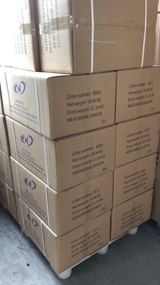 اللون الأبيض 40/2 خيط الخياطة البوليستر للملابس