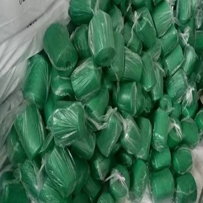 أسود أحمر أزرق رمادي أخضر أبيض مطلّب الخيوط 100 ٪ خيوط بوليستر محفوفة بنواة 40/2