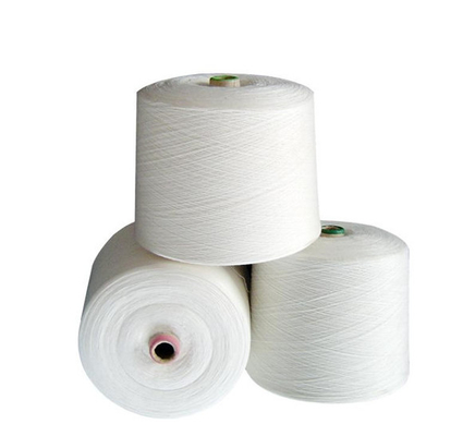 خيط 20S، 30S الأبيض الخام S Twist الخيط 100 ٪ بوليستر النواة الخيط المفروض