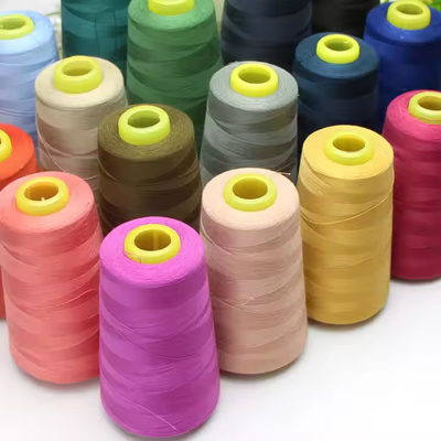 40/2 خيط الخياطة من البوليستر الملتصق الخيوط المطرزة 100% خيط الخياطة الملتصق